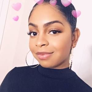 Meet your Posher, Marie-Élizabeth